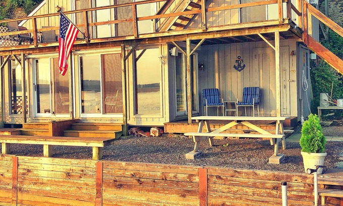 Skaneateles Casa | Skaneateles Lakeside Bungalow: Private and Picturesque