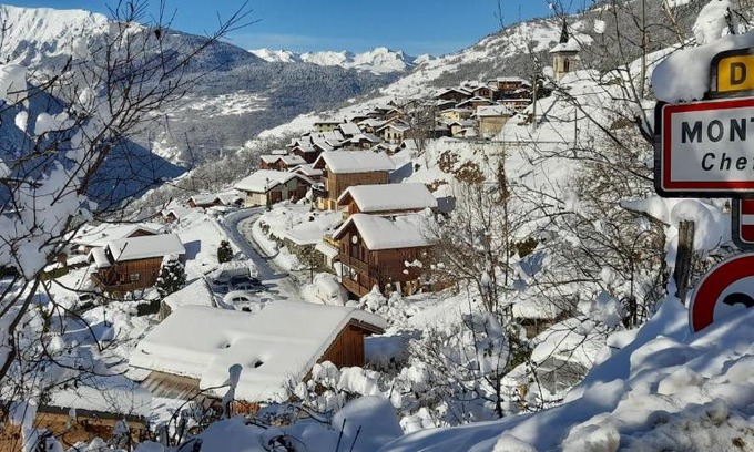 Great Alpine Road Chalet De Esquí | Ski Chalet - Chez Helene Ski fb