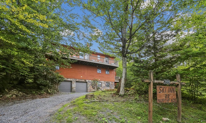 Northface Casa | Ski easiest access to Salamander Trail!