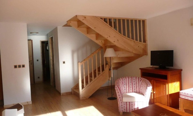 Pralognan-la-Vanoise Apartamento | Al pie de las pistas de esquí, terraza, balcón, tv, local para esquís, 57m², Pralognan-la-Vanoise