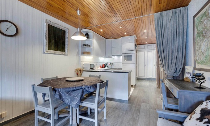 Val Claret Apartamento | Apartamento a pie de pista, centro Val Claret, 4 personas, sábanas y limpieza incluidos