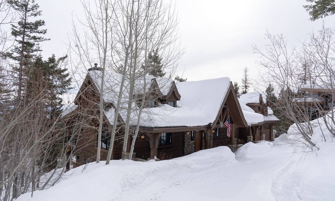 Whitefish Casa | Ski-in / ski-out casa con increíbles vistas de la Gran Montaña del Norte