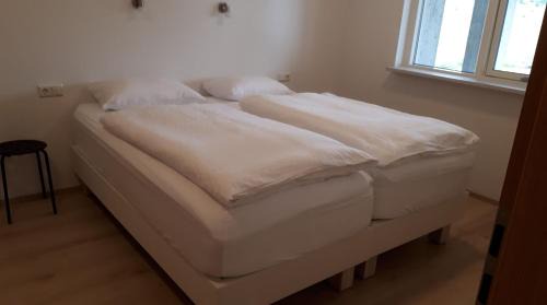 Egilsstadir Apartamento | Skipalaekur Farm Apartments