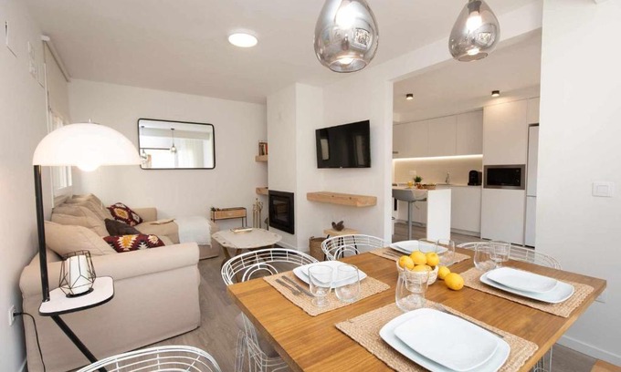 Biescas Apartamento | Sky Biescas I by BeValle