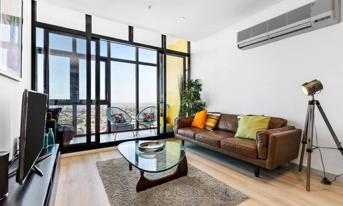 Southbank Apartamento | Sky High at Southbank Sprawling Views and Parking