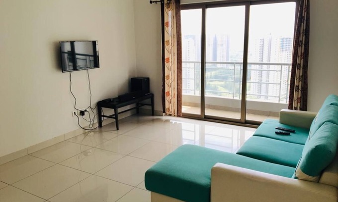 Phase 1 Apartamento | Sky High @ Blue Ridge 22nd Floor Master - Dormitorio