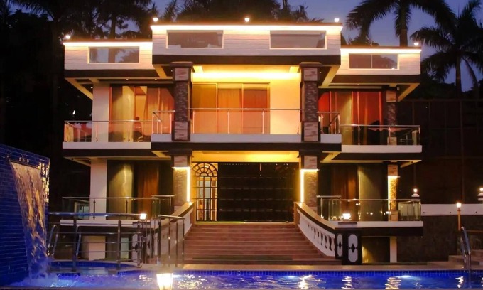 Lonavala Casa | Sky High Villa by Joy Suites