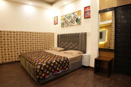 Malviya Nagar Casa | Sky stays Arden Studio Malviya Nagar