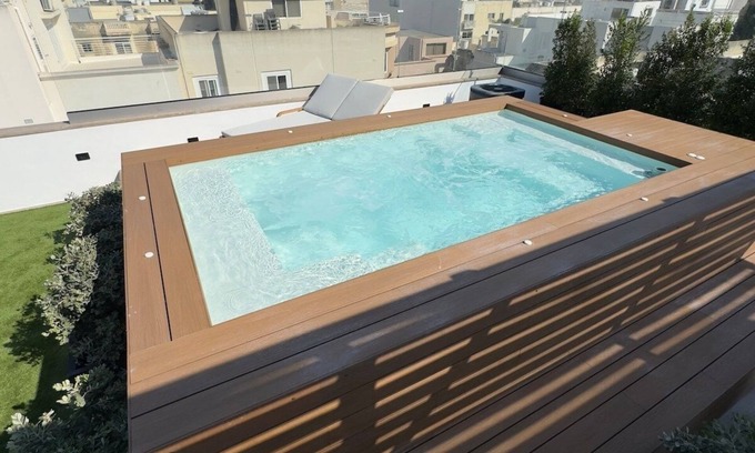 Paceville Apartamento | Sky Villa Penthouse | Private Pool & City Lights