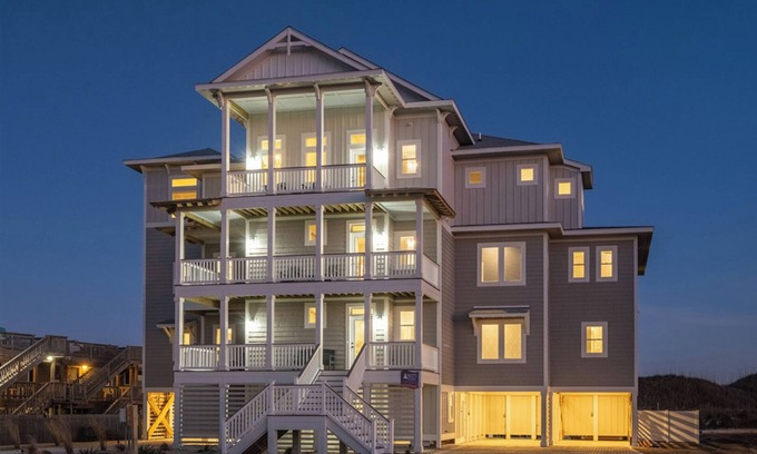 Hatteras Island Casa | Skydance 10 bedroom Brand New Luxury Home on Hatteras Island