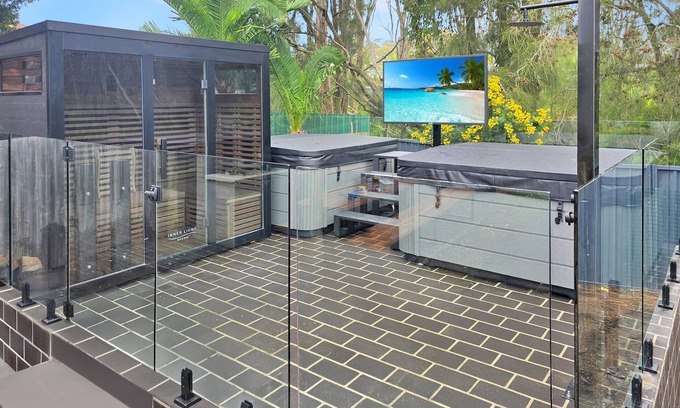 Malua Bay Apartamento | Skyes Beach House - Downstairs Accommodation