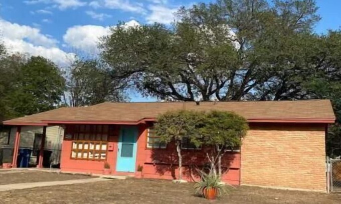 Arena District Casa | Skyline Place. 3 bedroom residential home