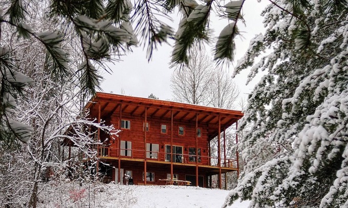 Cosby Cabina | SkyView Smoky Mountain Lodge Near Gatlinburg and Pigeon Forge Tennessee