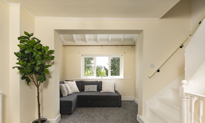 East Finchley Casa | 2 Bed Cottage Near London Bishop Avenue