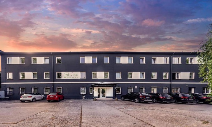 Bernburg Casa | SL'otel Budget