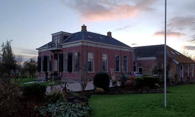 Leermens Apartamento | Slapen in een eeuwen oude Pastorie