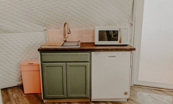 Cosby Casa | Slate Crossing Creekside Dome