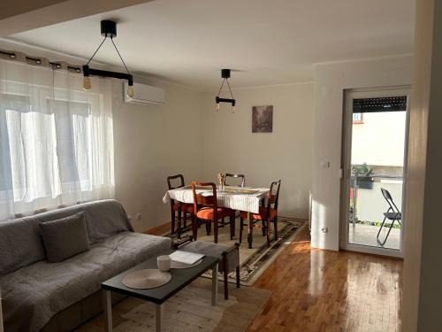 Vranje Apartamento | Slatki Snovi - Novi apartman u centru Vranja - FREE PARKING