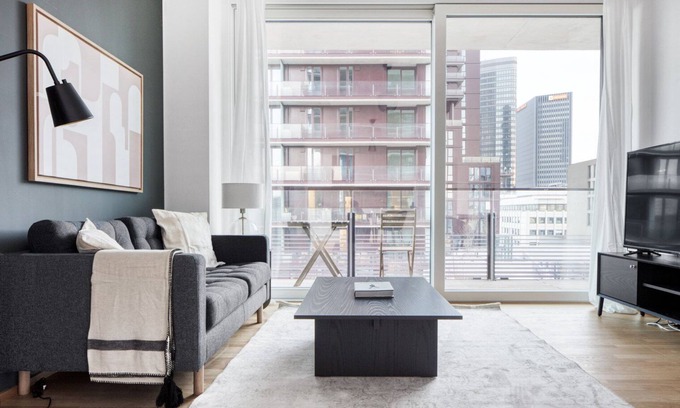 Erdberg Apartamento | Sleek Landstraße 1BR w/ Pool & Elevator, near Metro U3, by Blueground