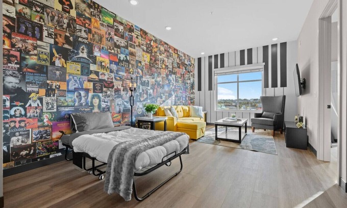 South Nashville Apartamento | Sleek Spot: 8 Min to Broadway, Sleeps 4!