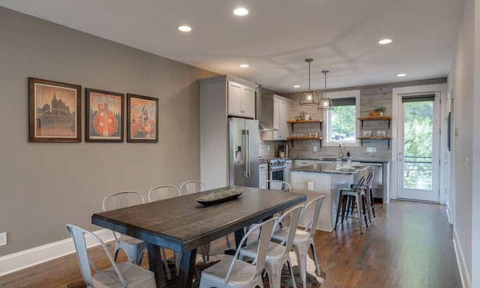 Eighth Avenue Casa | Sleek Townhome near Broadway!
