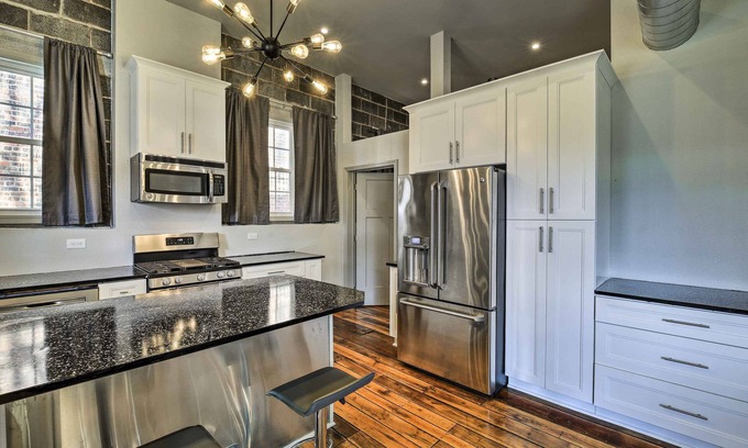 Wytheville Apartamento | Sleek Wytheville Apartment Near Food + Drink!