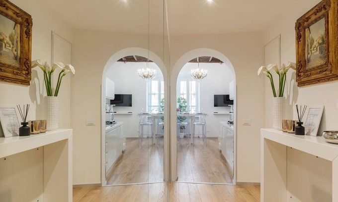 Rione II Trevi Apartamento | SLEEP BY LADY Elegant apartment near Trevi Fountain