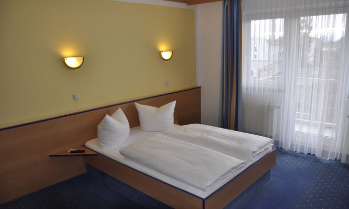 Handelshafen Hotel | Sleep & Go Hotel Magdeburg