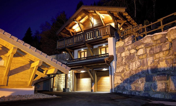 Morzine Chalet De Esquí | Sleeps 10 with Hot tub and spectacular mountain views