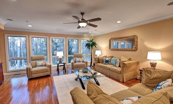 Frankford Casa | Sleeps 11 - Beautiful townhome with elevator conveniently located near Bethany Beach! Community Pool! Guest will receive a 3 day state park pass for their stay!