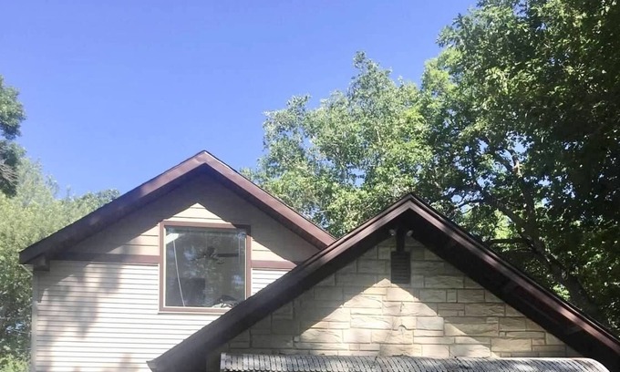 Clear Lake Casa | Sleeps 16 Across the Street From PM Park/Clear Lake Boats Marina