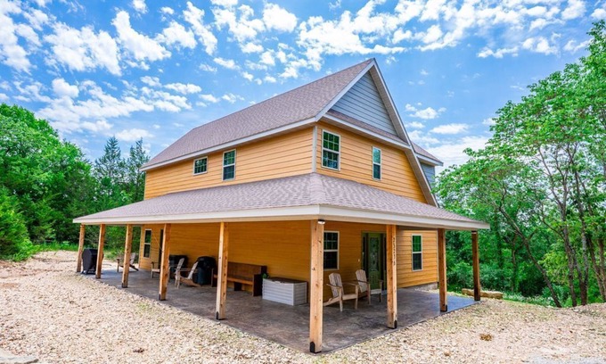 Cassville Casa | Big Woods: capacidad para 16 personas, junto a la marina, junto a la piscina, el río Roaring y Table Rock