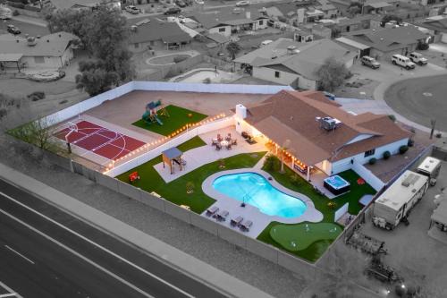 Deer Valley Casa | Sleeps 18 Private Pool & Hot Tub Playground