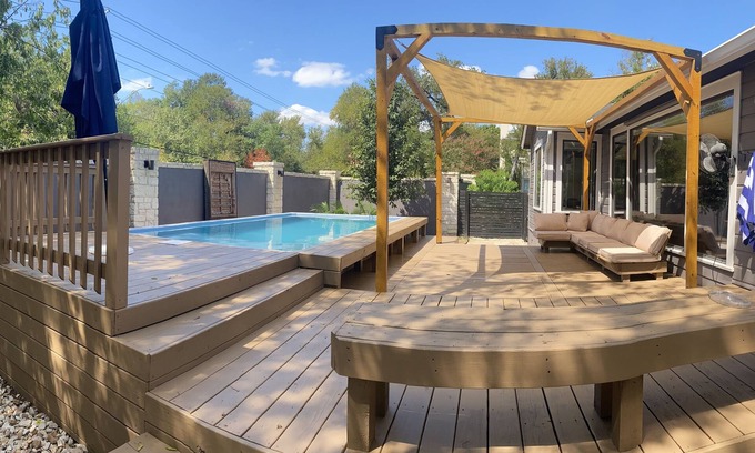 Tarrytown Casa | Sleeps 20, Pool & hot tub, dtown ATX, 2 houses next door to each other!