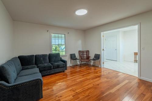 Lansing Casa | Sleeps 29, 8300 sq ft house, 6 acres