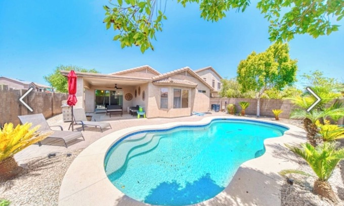 Cottonflower Casa | Relax in Style Sleep 6, 3 BDR/2 BTH, Goodyear Az