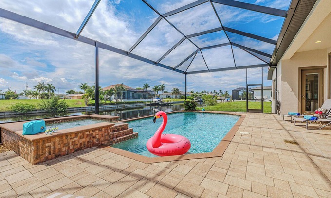 Pelican Villa | Casa La Raya: 3 BR, 2.5 BA Villa in Cape Coral, Sleeps 8
