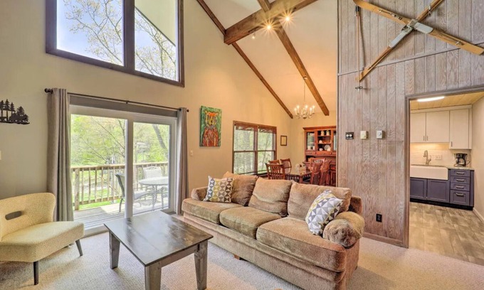 Sugar Mountain Condominio | Slope-side. Near Grandfather mt, vineyards, golfing & fishing