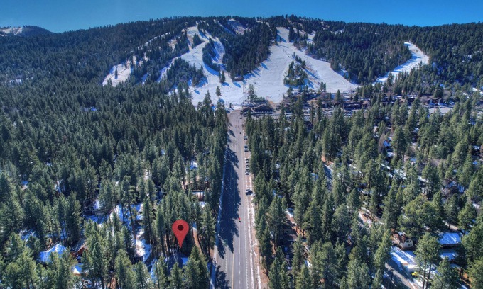 Summit Estates Casa | Slope Views, Game Room's, EV Charger's, and More!