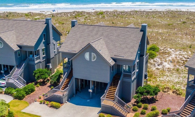 Topsail Beach Casa | Slow Motion | Community Beach Access + Pool!