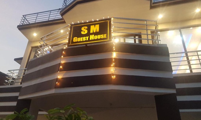 Gomti Nagar Casa | SM Guest House