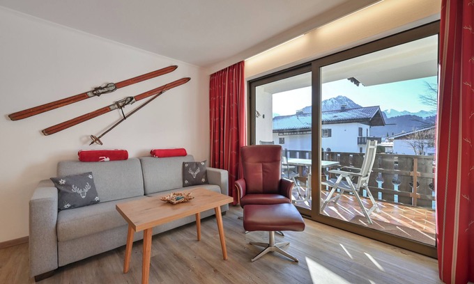 Oberstdorf Apartamento | Pequeño pero agradable con balcón, estacionamiento subterráneo, WiFi, boleto de tren de montaña en verano
