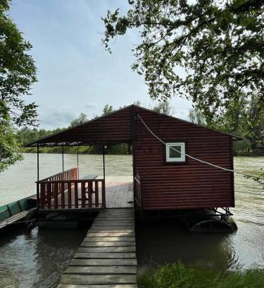 Pancevo Apartamento | Small Cabin on river Jabukov cvet