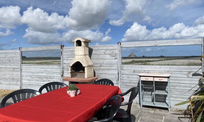 Huisnes-sur-Mer Casa | Small cocoon with view of Mont St Michel