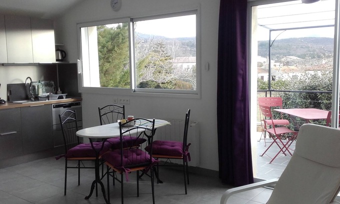 Beaufort-sur-Gervanne Casa | Pequeña casa entre montaña y río (Gîte de France)