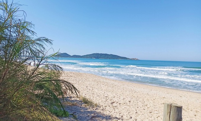 Campeche Sul Cabina | Small house on the sand, 70 meters from Campeche beach.