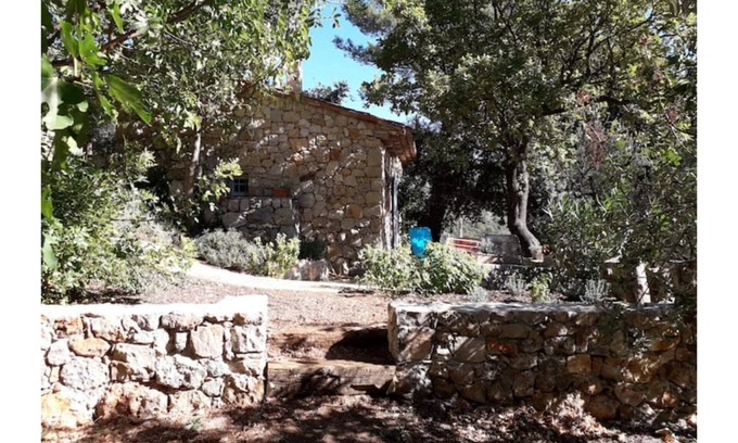 Bargemon Otro | Small independent stone Mas in the countryside, panorama and calm