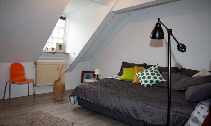 Altstadt Apartamento | Small penthouse apartment on Jesuitenplatz