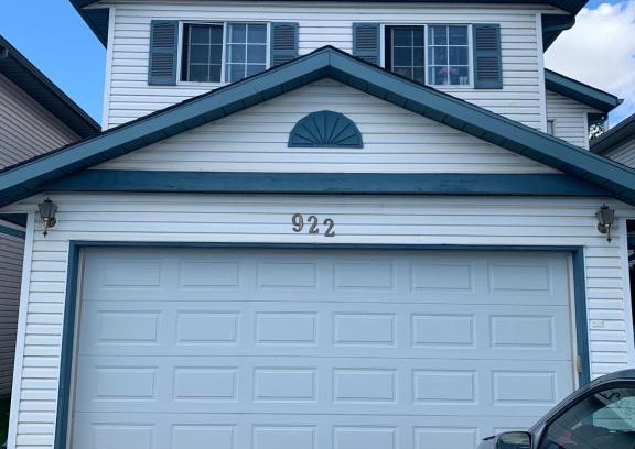 Southeast Calgary Casa | Small Private Basement Suite with own bathroom and share Laundry