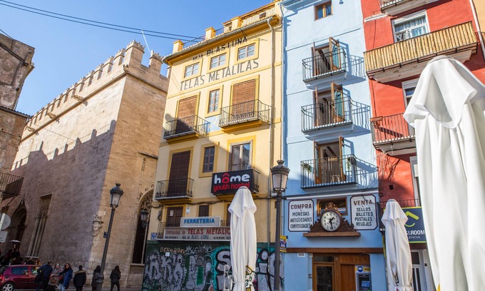 Valencia City Centre Casa | Small private original building in the centre of Valencia